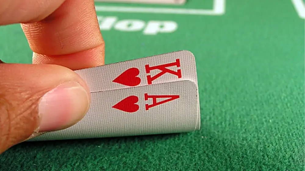 新用户专享!德州扑克官方中文版下载,尊享专属礼包!(图2) 新用户专享!德州扑克官方中文版下载,尊享专属礼包!(图2)